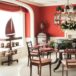 Inside a Coastal Home That Embraces Nautical Holiday Style