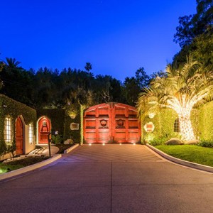 Cher's Former Beverly Hills Estate Gets a Huge Price Reduction