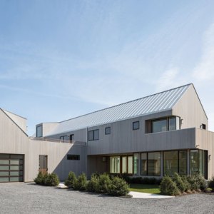 Architect Stuart Narofsky and Seaview Development Team Up To Build a Pair of Contemporary Homes