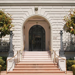 This $8.2M Pacific Heights Penthouse Is on the Market for the First Time in 25 Years