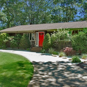 Ballerina Valentina Kozlova Lists Her Endearing Hampton Bays Home