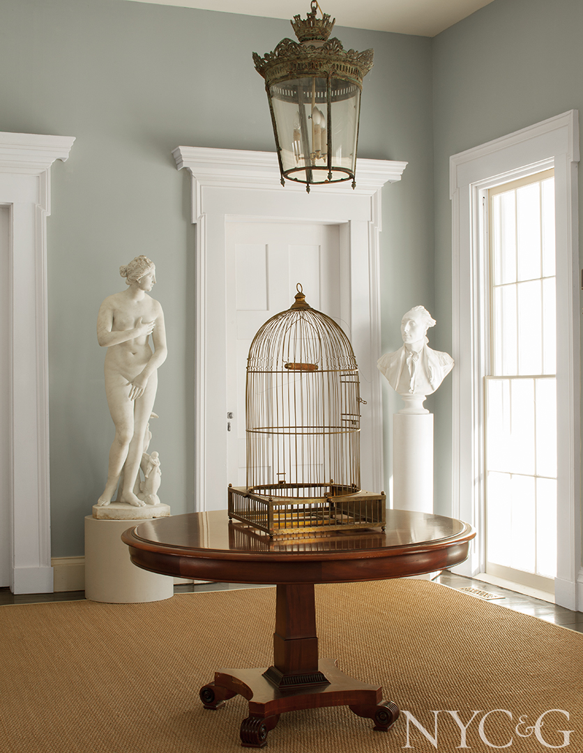Sculptures of Aphrodite and Lafayette fill entryway